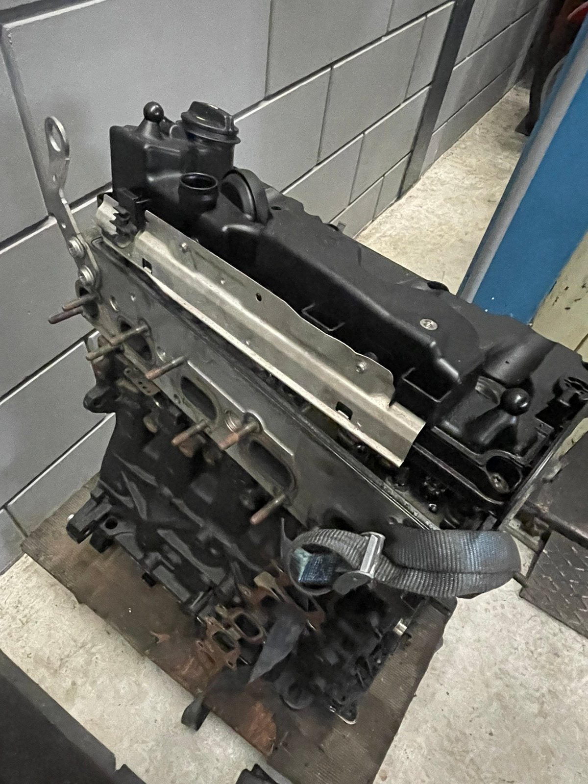 Motorblok Volkswagen caddy 2.0 tdi dfs, Auto-onderdelen, Ophalen, Volkswagen