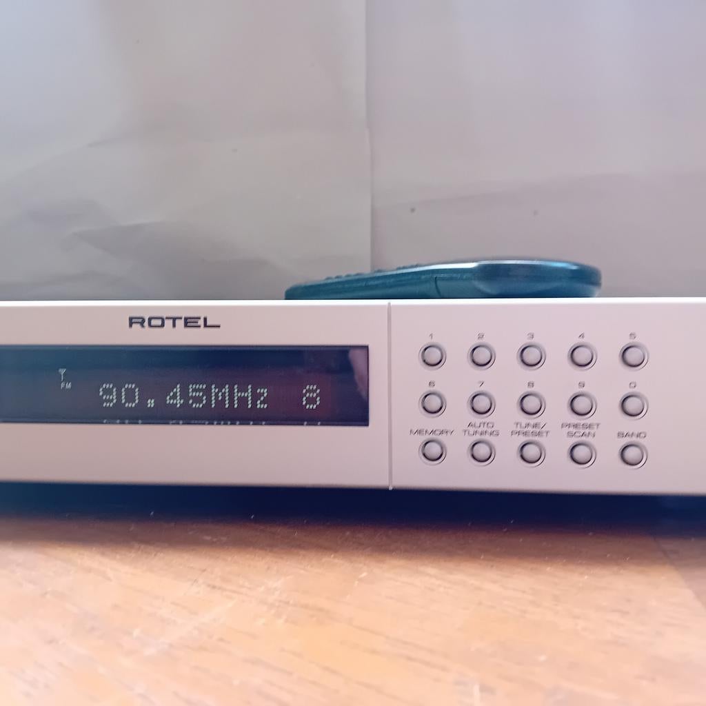 rotel tuner rt 02, Ophalen of Verzenden, Gebruikt
