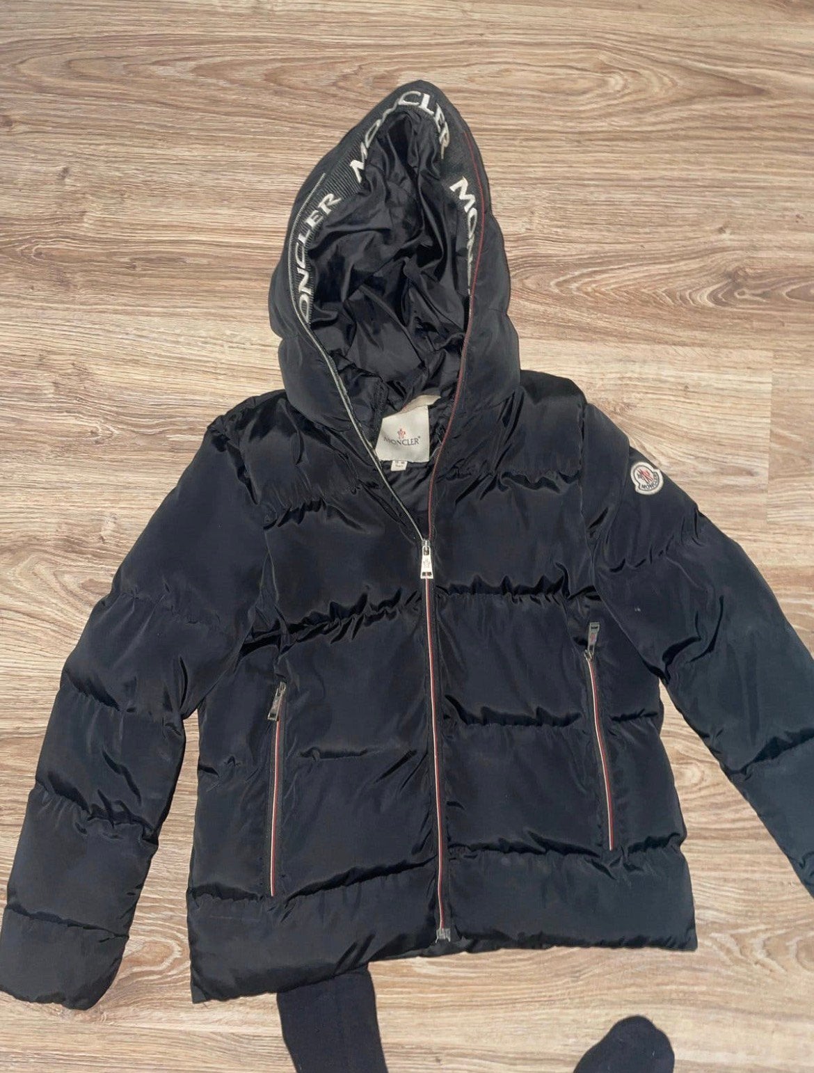 Moncler winterjas, Verzenden, Zo goed als nieuw, Maat 46 (S) of kleiner, Zwart