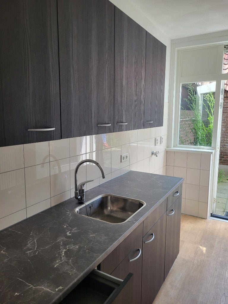 Nieuwe keuken met boven- en onderkasten, Huis en Inrichting, Keuken | Keukenelementen, Ophalen, Bruin, 200 cm of meer, Zo goed als nieuw