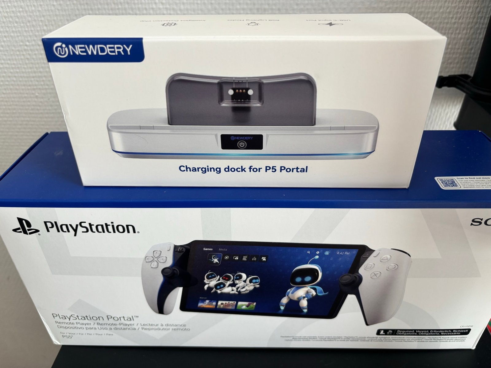 PlayStation Portal + charging dock + opbergtas, Ophalen, Zo goed als nieuw, Playstation 5