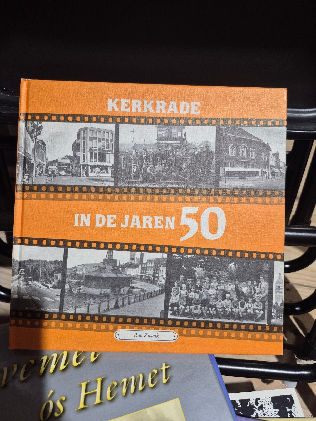 Kerkrade in de jaren '50 - Rob Zwaak, Boeken, Geschiedenis | Stad en Regio, Ophalen of Verzenden, 20e eeuw of later, Zo goed als nieuw