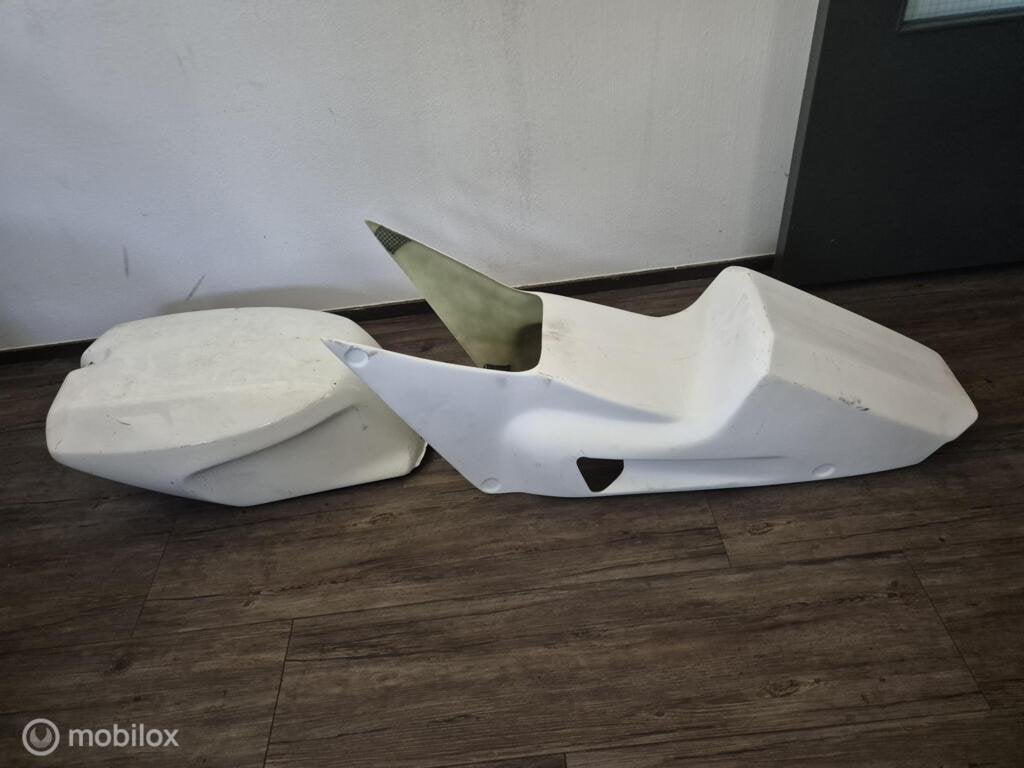 Kont zit achterkant zitje monoposto 851 SP2 tankcover tank, Nieuw, Factorystore.service@ducati.com, Ophalen of Verzenden, Via Antonio Cavalieri Ducati, 74/5, 74/6, 40132 Bologna BO