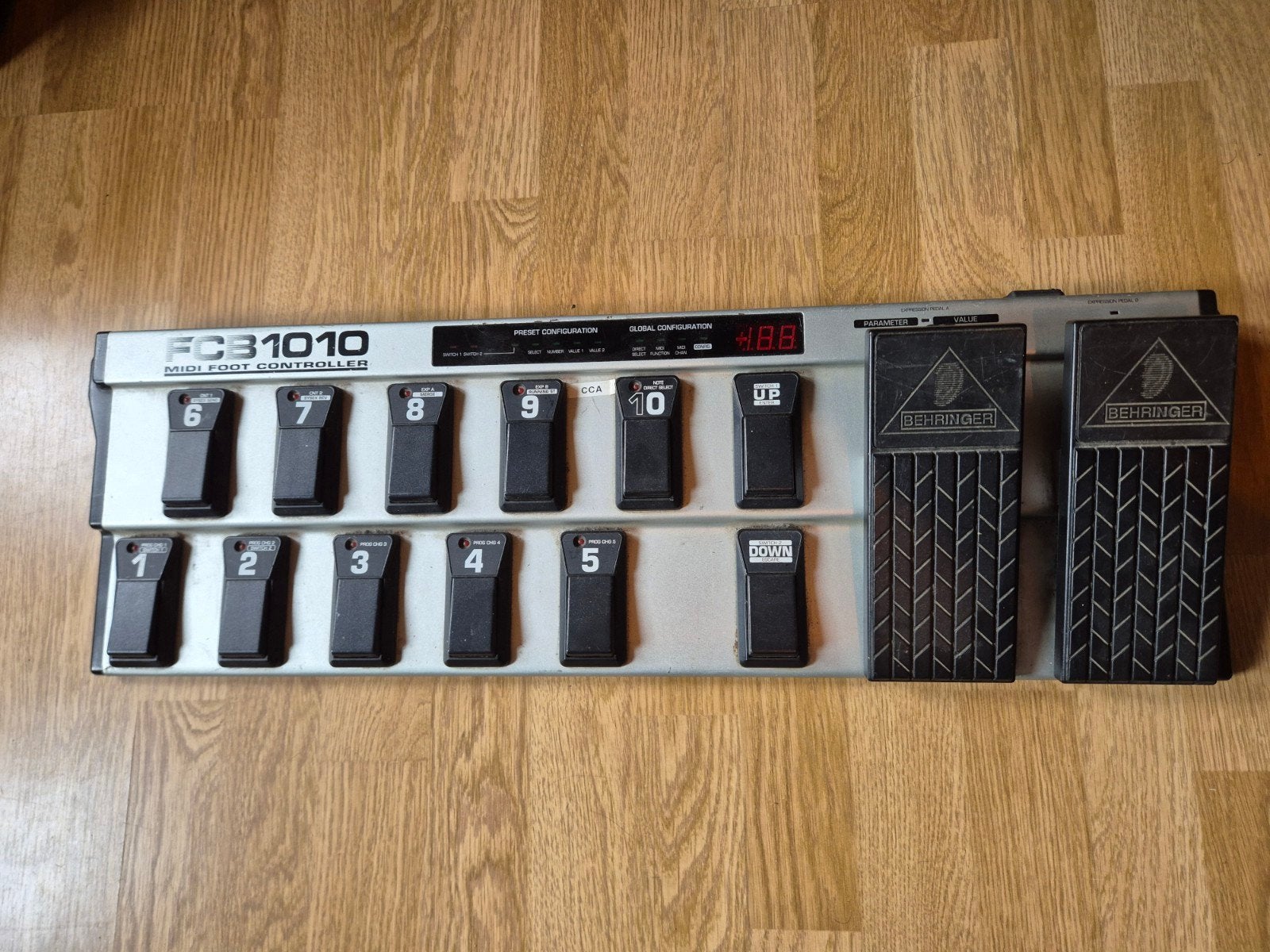 Behringer FCB1010 MIDI controller, Muziek en Instrumenten, Instrumenten | Toebehoren, Ophalen of Verzenden, Gebruikt, Elektrische gitaar