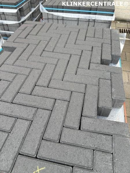 281m2 antraciet B-KEUS 21x7x8cm beton dikformaat klinkers bs, Tuin en Terras, Info@morssinkhof-groep.nl, Verzenden, Klinkers, Nieuw