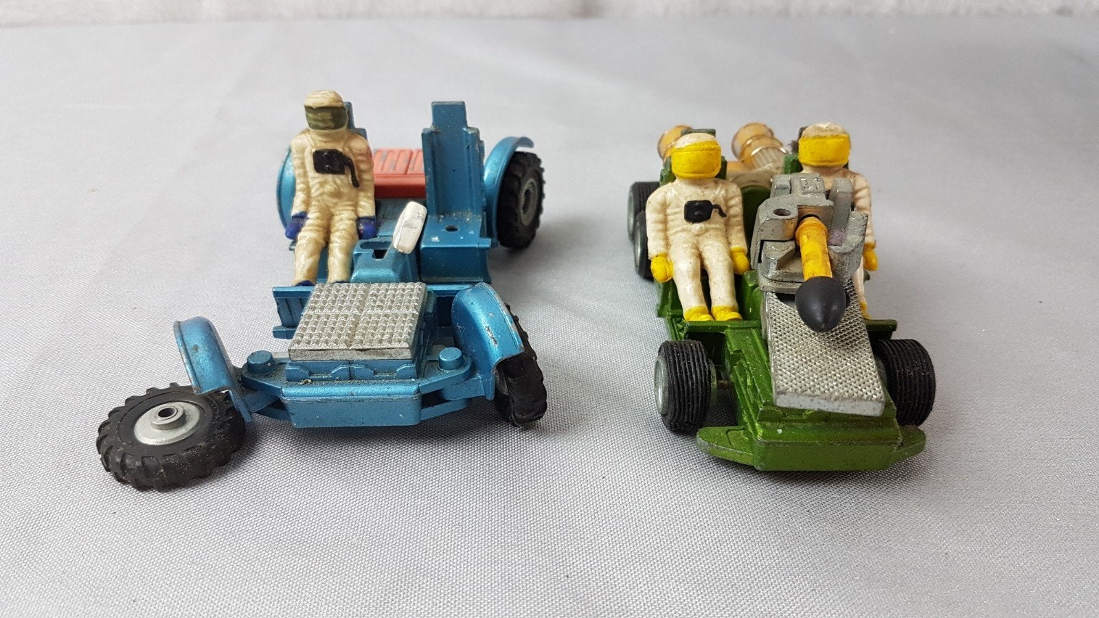 Dinky Toys Galactic War Chariot & Lunar Roving Vehicle, Ophalen of Verzenden, Gebruikt