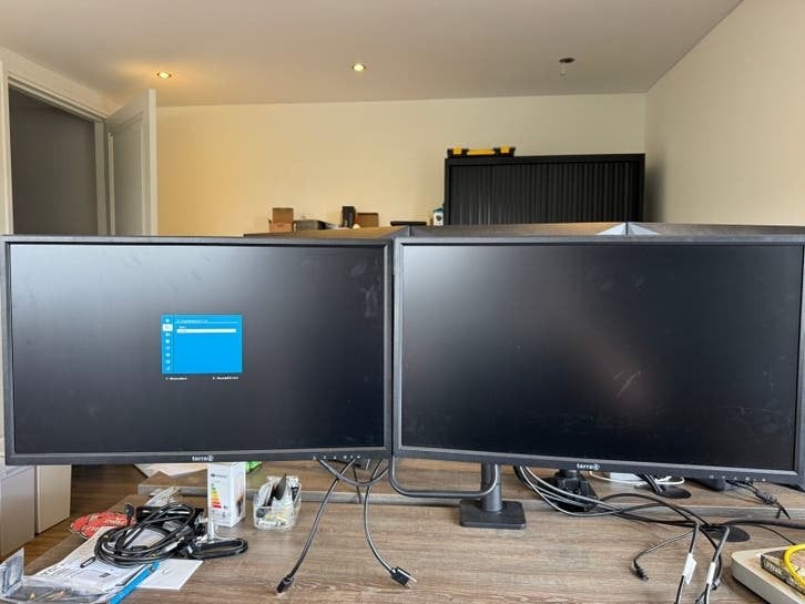 Terra LCD/LED 2446W Scherm met Neomounts Steun, Computers en Software, Monitoren, Ophalen, Gebruikt, In hoogte verstelbaar, Full HD