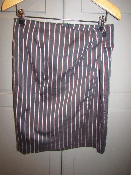 G569 Far Hills mt 42 rok overslag donkerblauw streep, Kleding | Dames, Rokken, Maat 42/44 (L), Far Hills, Zo goed als nieuw, Knielengte