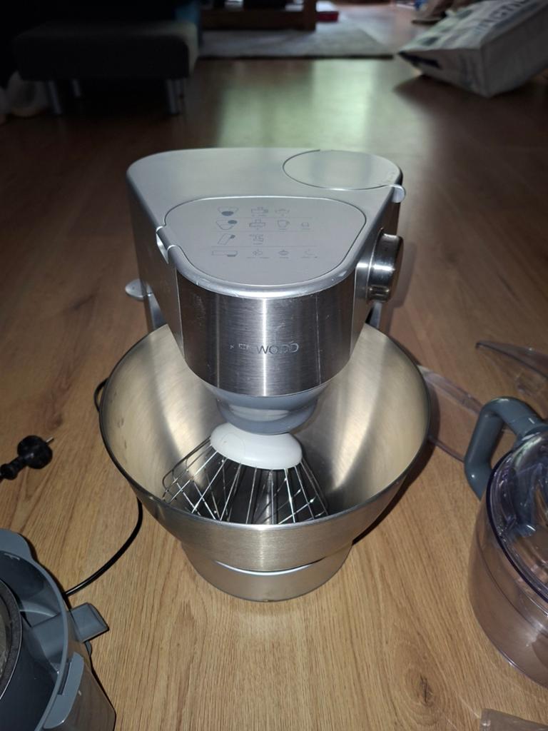Kenwood keukenmachine, 4 liter of meer, Ophalen, Zo goed als nieuw, 3 snelheden of meer