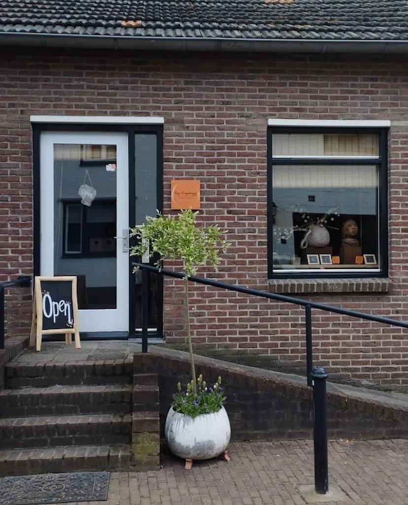 Multifunctionele ruimte te huur in Doenrade (60m2), 50 m² of meer, Overige regio's