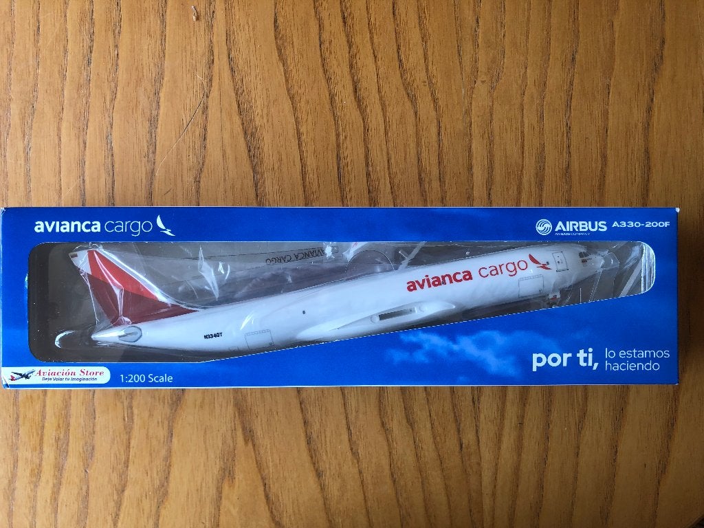 Avianca Cargo Airbus A330-200F, Overige merken, 1:144 tot 1:200, Nieuw, Ophalen of Verzenden
