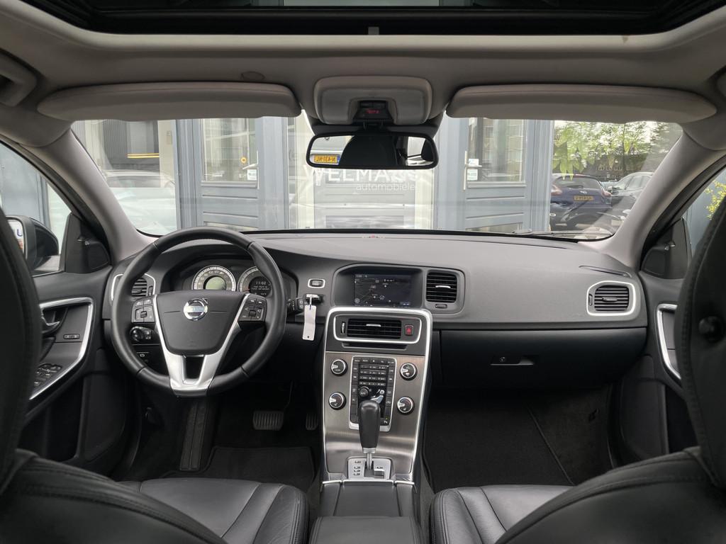 Volvo V60 3.0 T6 AWD Summum Schuifdak | ACC | BLIS | Keyless, Auto's, Automaat, Gebruikt, Zwart, Vierwielaandrijving