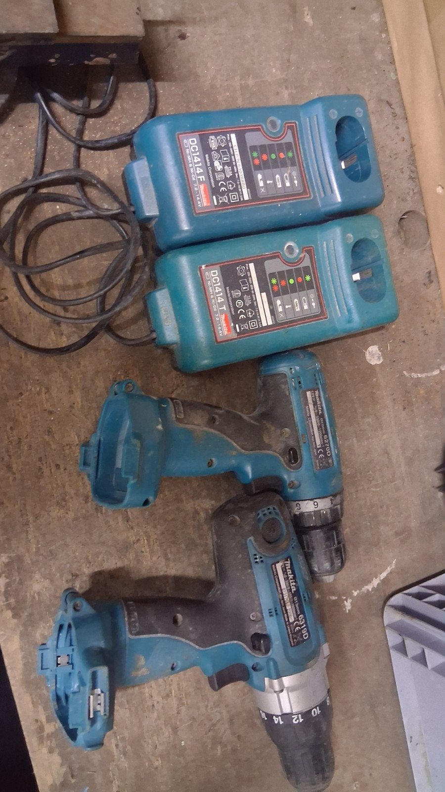 2x Makita Accu Tol met 2x Oplader (accu's defect), Ophalen of Verzenden, Gebruikt, Boor- en Schroefmachine