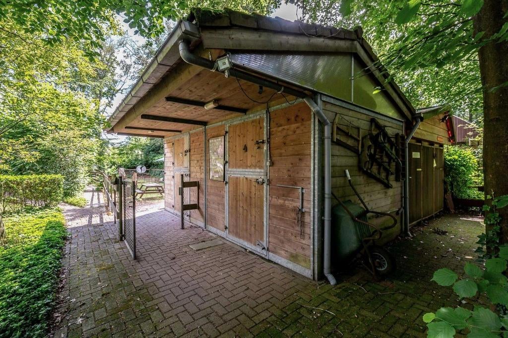 ✅️ Klassieke paardenstallen 2 buitenboxen, Stalling, 2 of 3 paarden of pony's
