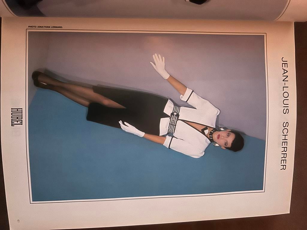 L'Officiel Magazine Maart 1985 - Vintage Mode, Boeken, Ophalen of Verzenden, Gelezen, Glossy