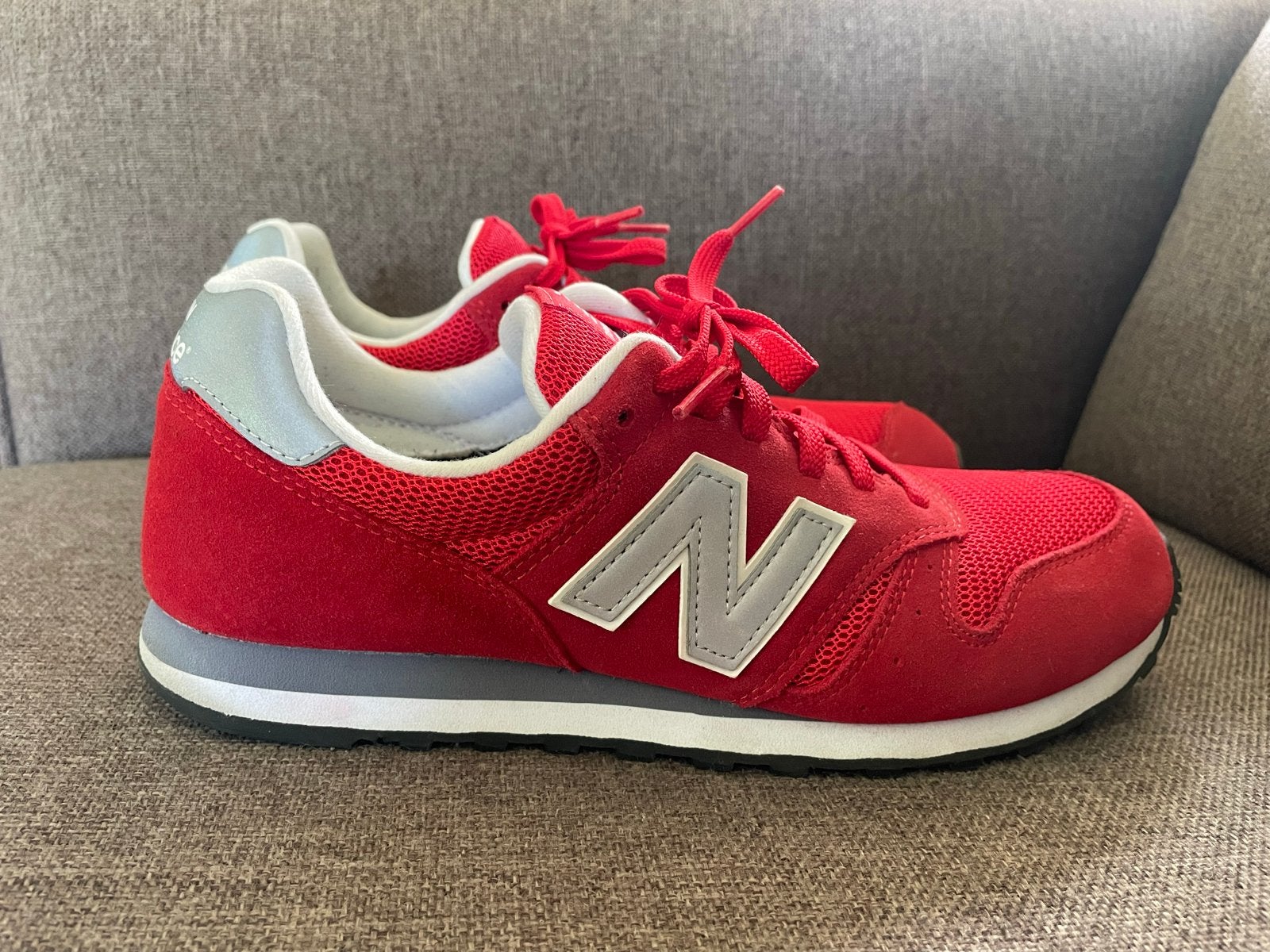 New Balance 373 sneakers - Rood - Maat 43, Ophalen of Verzenden, Gedragen, Sneakers of Gympen