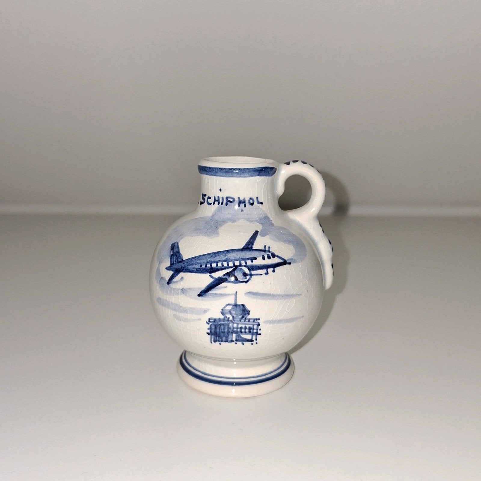 Delfts Blauw Souvenir Vaasje Schiphol - Pyramide Delft, Antiek en Kunst, Antiek | Vazen, Ophalen of Verzenden
