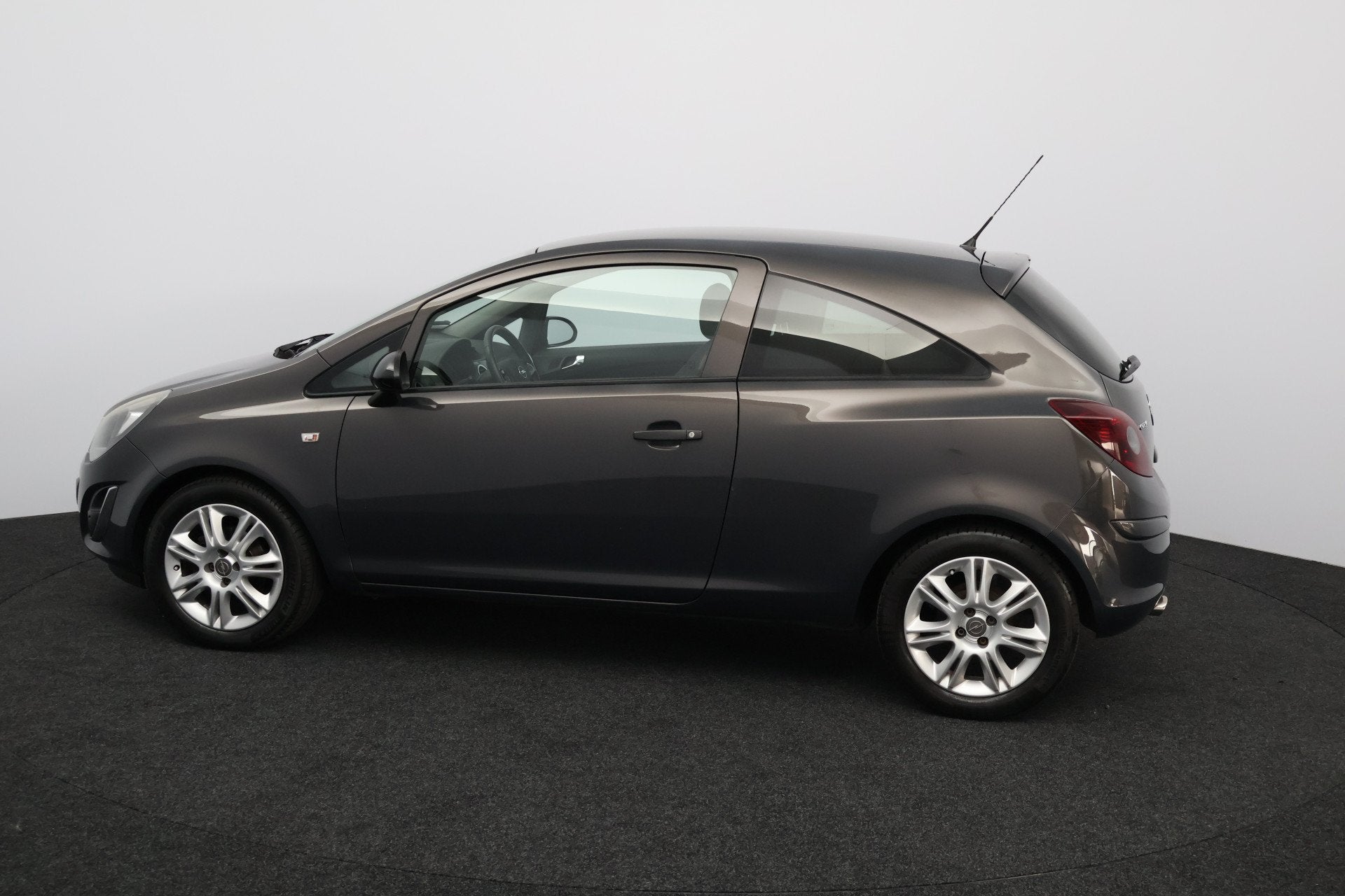 Opel Corsa 1.2 EcoFlex Color Edition LPG /Airco /Cruise /Ele, Voorwielaandrijving, Euro 5, Gebruikt, 4 cilinders