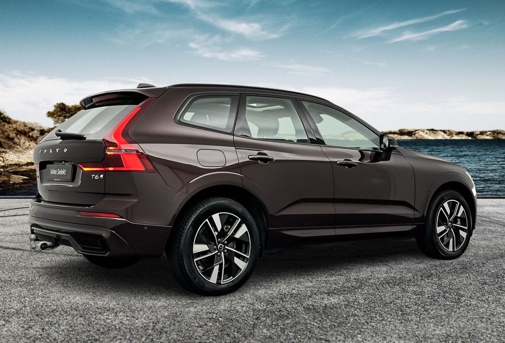 Volvo XC60 T6 398PK Recharge Ultra Dark| Pano| Trekhaak| 360, Gebruikt, Bedrijf, XC60, 2050 kg