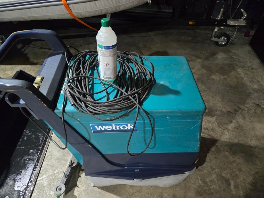 Wetrok Elektrische schrobmaschine., Ophalen