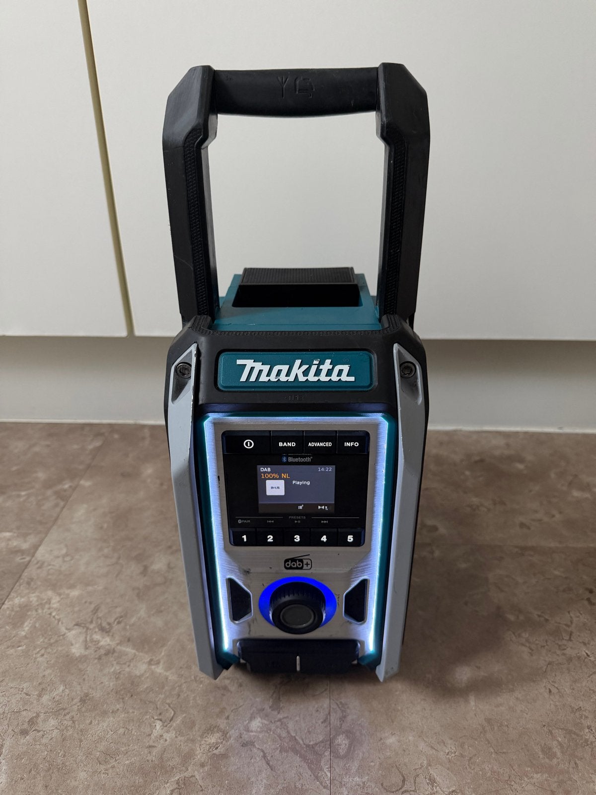 Makita DMR115 Bouwradio DAB+ Bluetooth, Audio, Tv en Foto, Radio's, Ophalen of Verzenden, Zo goed als nieuw, Bouwradio