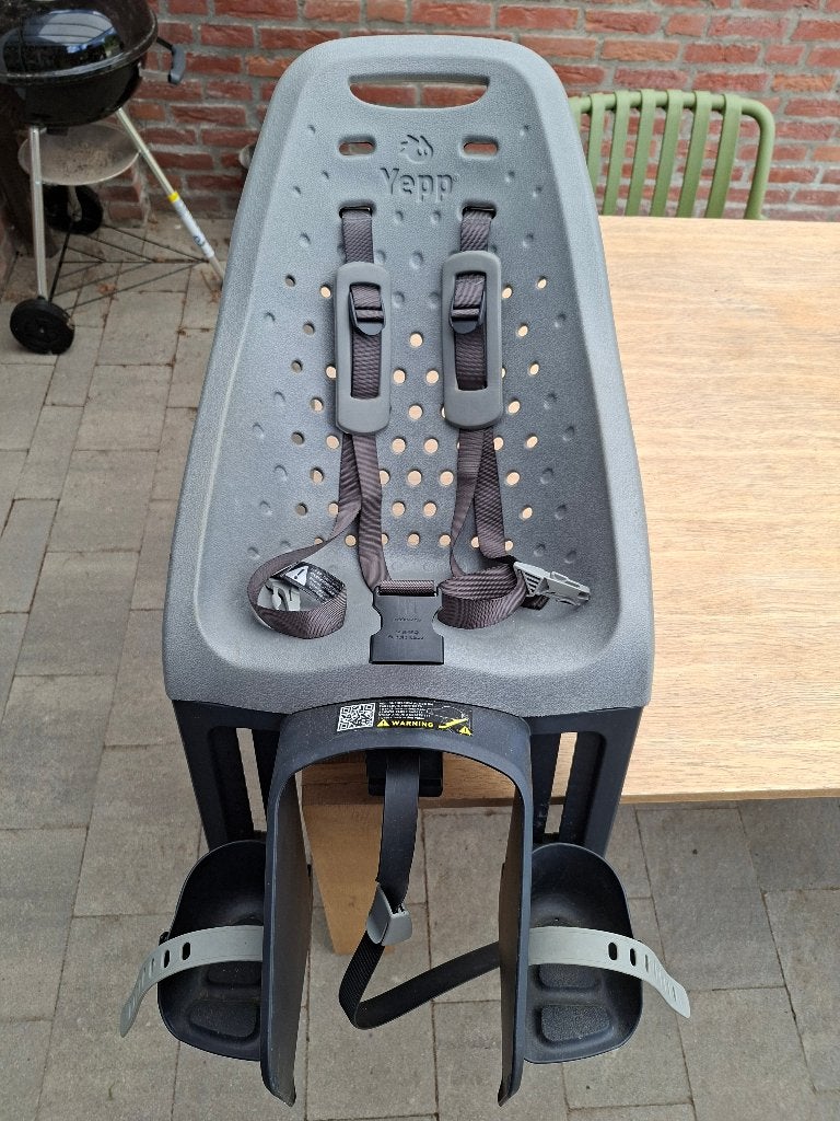 Yepp Maxi Easyfit achterzitje met Easyfit adapter, Fietsen en Brommers, Fietsaccessoires | Fietsstoeltjes, Ophalen, Achterzitje