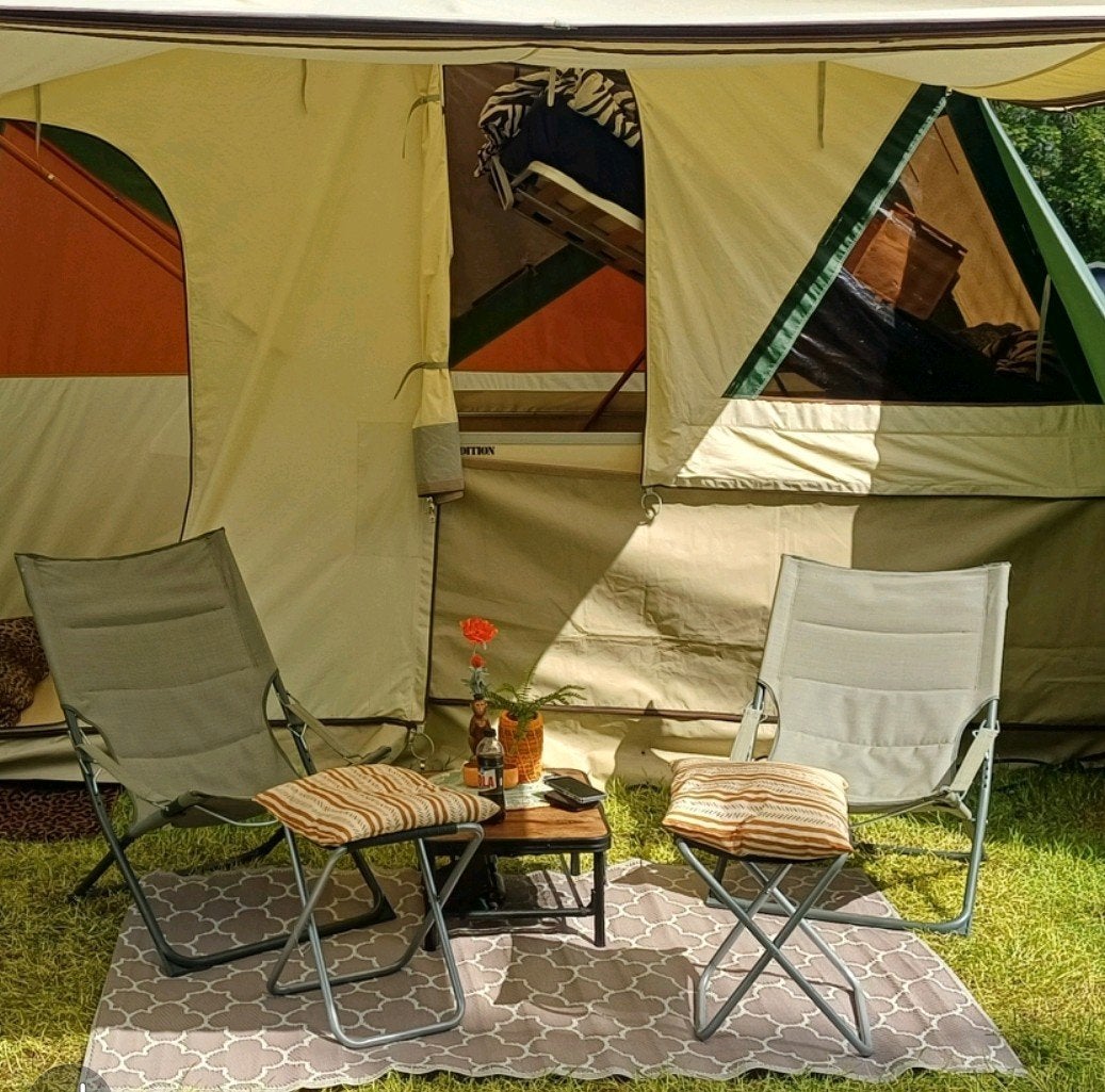 2 super leuke groene lounge camping stoelen, Ophalen, Zo goed als nieuw