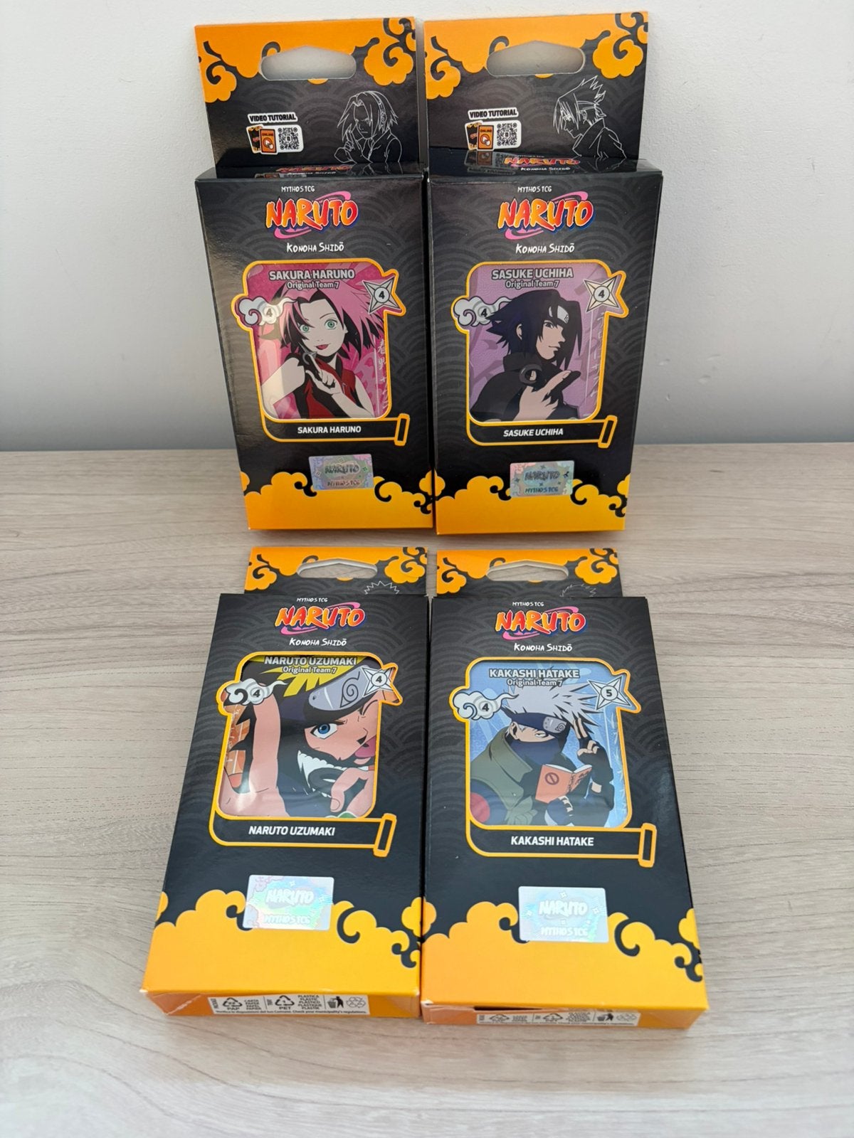 Naruto Mythos TCG Team 7 Set Sakura Sasuke Naruto Kakashi, Ophalen of Verzenden, Zo goed als nieuw