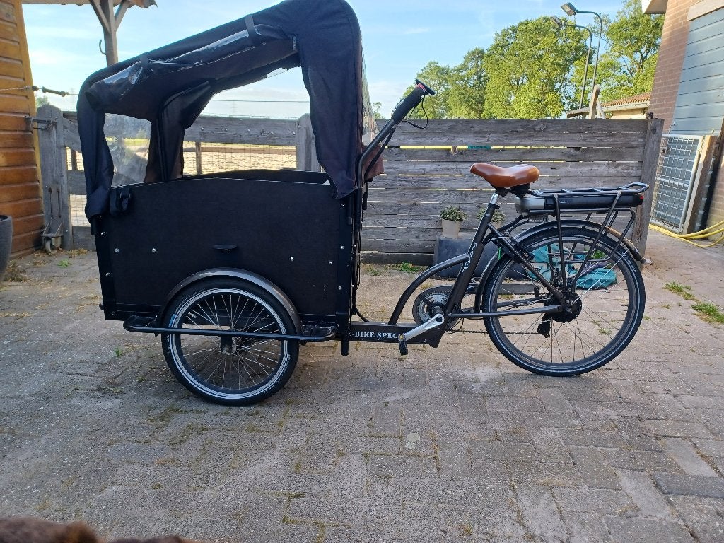 Bakfiets troy elektrisch, Fietsen en Brommers, Fietsen | Bakfietsen, Ophalen, Gebruikt, 4 kinderen of meer, Huif
