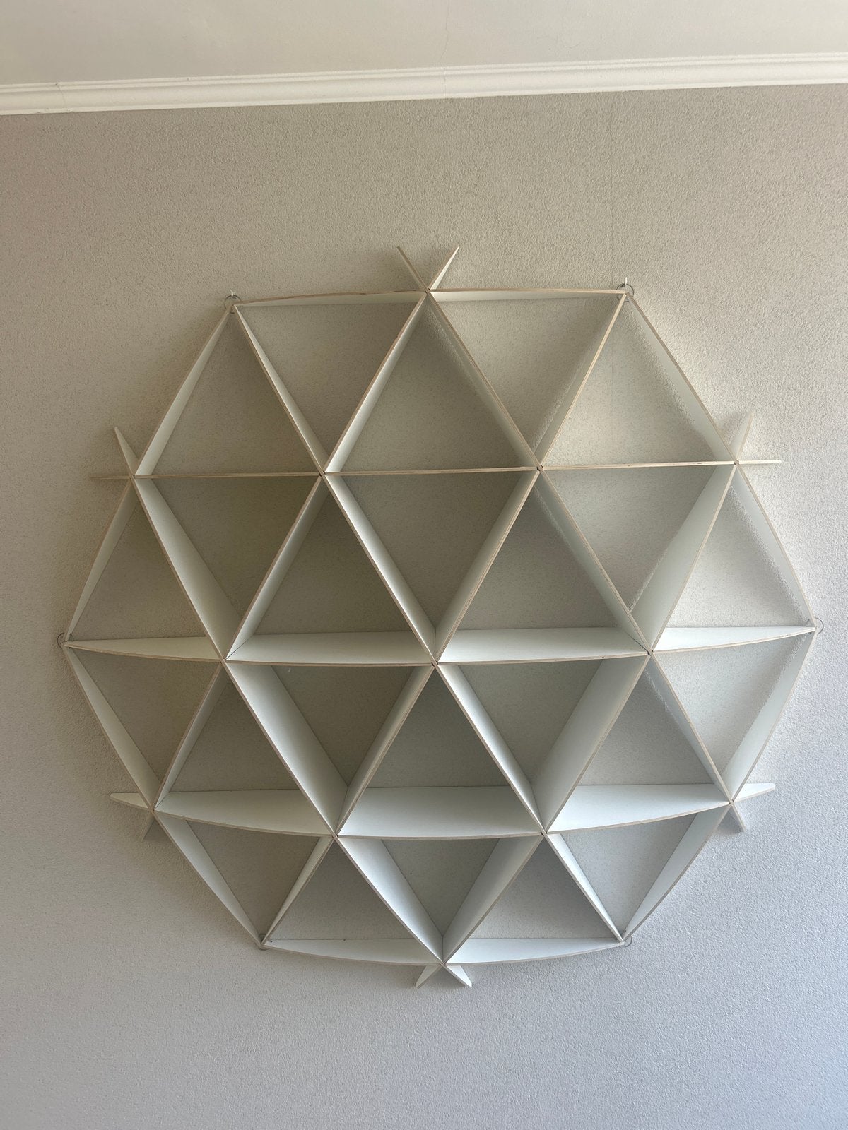 Hippe ronde wandkast - 170 cm doorsnede, 32 cm diep, Ophalen, Gebruikt