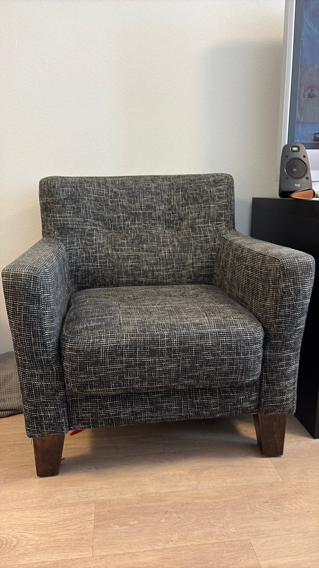 Spacious arm chair, Eenpersoons, 75 tot 100 cm, Ophalen of Verzenden, Zo goed als nieuw