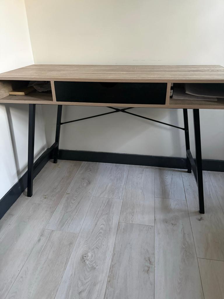 Moderne kaptafel / bureau met lade en opbergruimte, Huis en Inrichting, Bureaus, Zo goed als nieuw, Overige typen, Modern, Spaanplaat of MDF