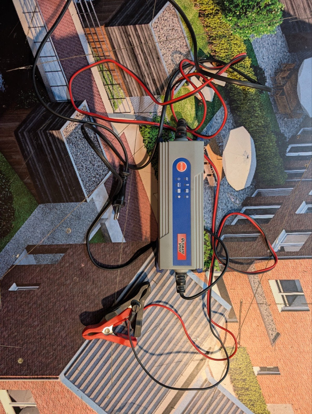 Ultimate Speed 12V/6V Acculader Druppellader Auto Motor ZGAN, Gebruikt, Universele onderdelen