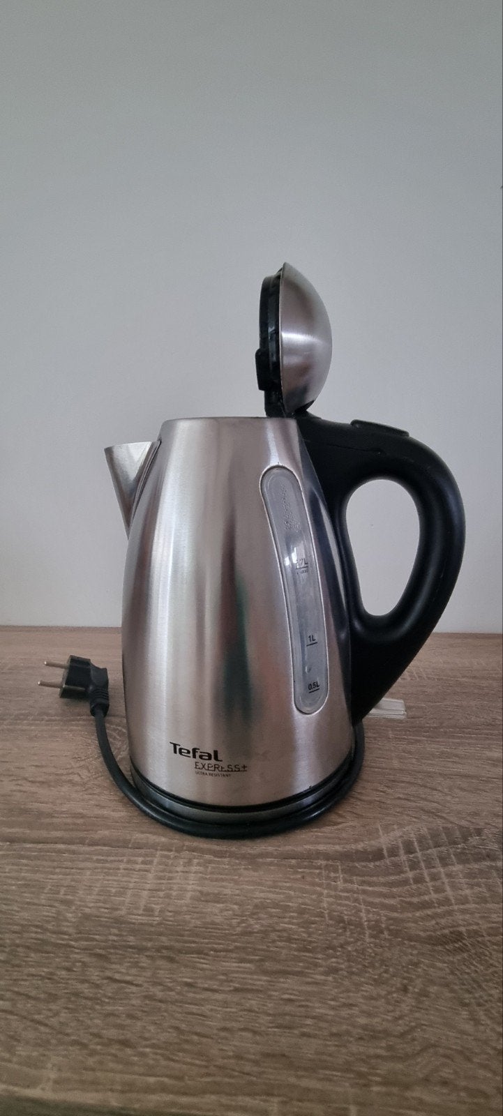 Inventum waterkoker, 1 tot 2 liter, Ophalen, Gebruikt, Rvs