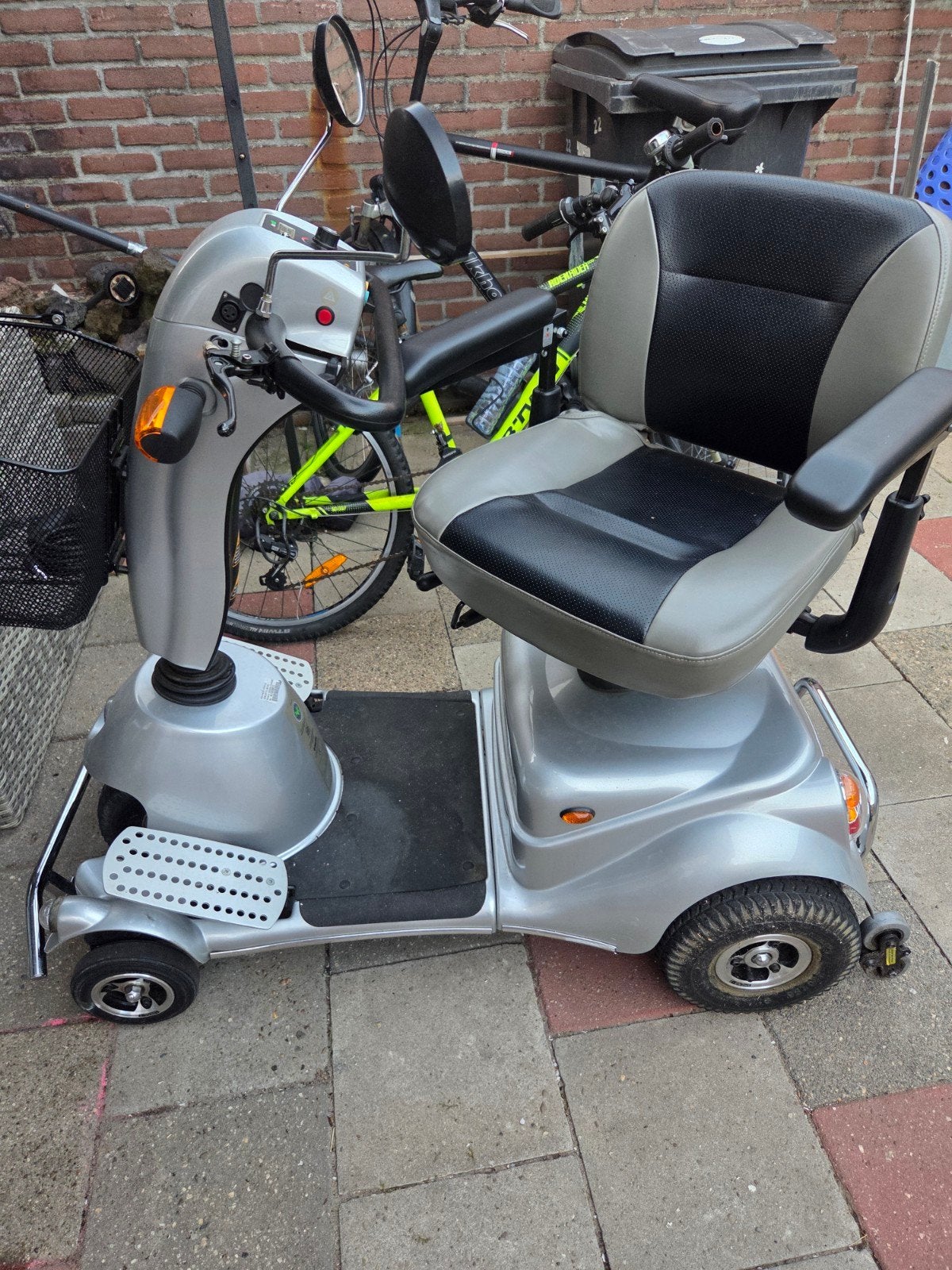 Scootmobiel, Diversen, Brommobielen en Scootmobielen, Gebruikt, Quingo, 16 t/m 25 km, 10 km/u of minder, Ophalen