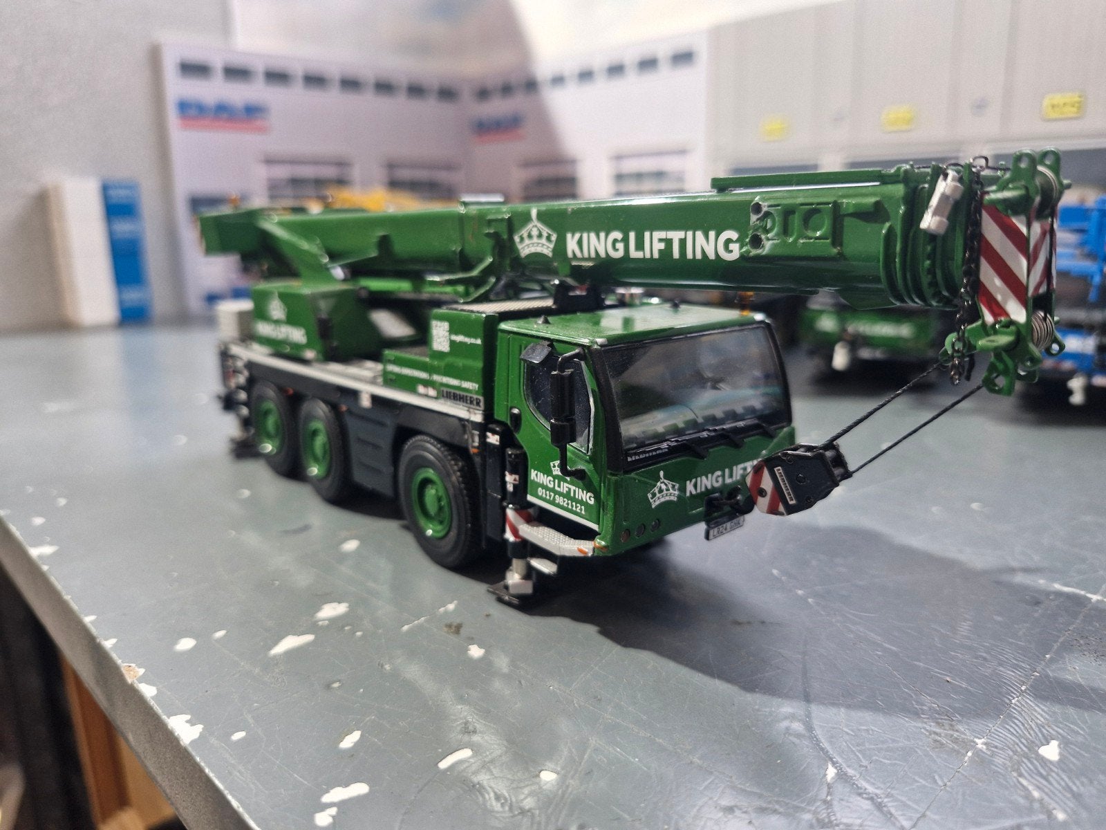 Liebherr ltm 1050 wsi king lifting, Hobby en Vrije tijd, Modelauto's | 1:50, Ophalen of Verzenden, Zo goed als nieuw, Hijskraan, Tractor of Landbouw
