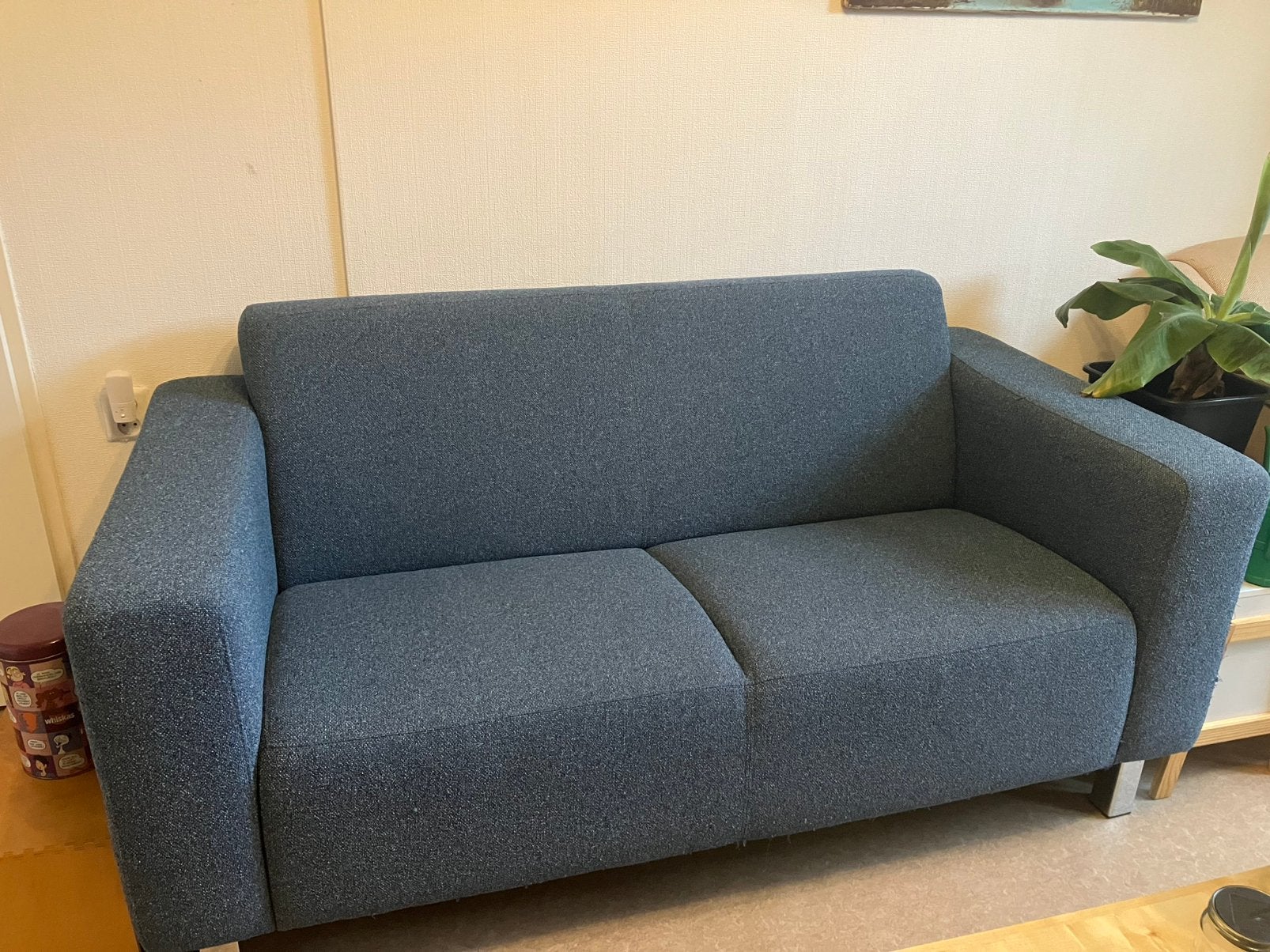 Bank blauw Montél tweezits, Huis en Inrichting, Banken | Bankstellen, Ophalen, 150 tot 200 cm, Tweepersoons, 75 tot 100 cm