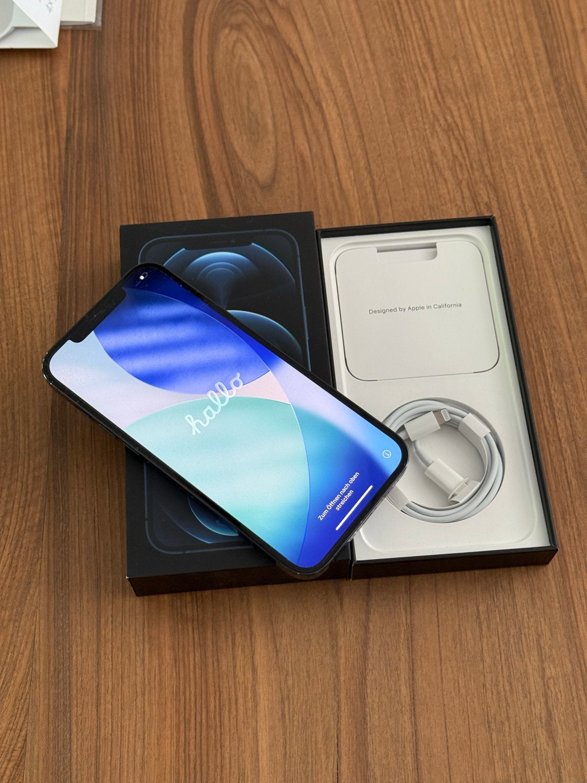 iPhone 12 Pro Max 128GB Blauw - Lichte Gebruikerssporen, 75 %, Blauw, Zonder simlock, Zonder abonnement