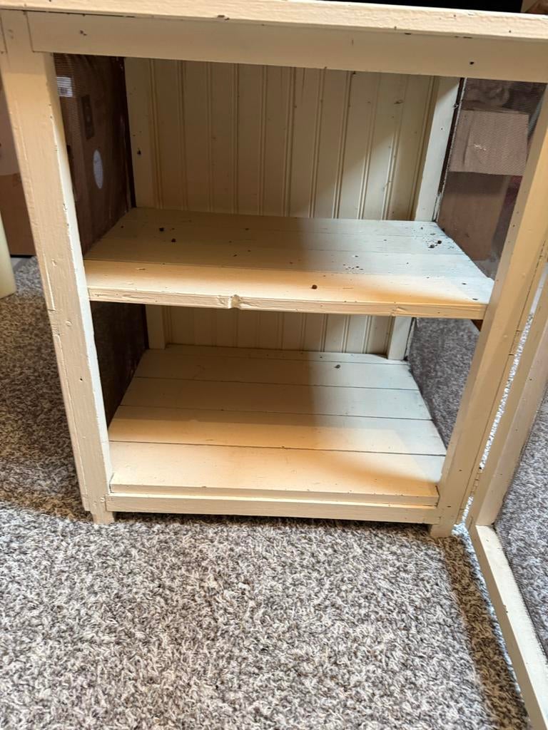Vintage houten voorraadkastje met gaasdeur, Ophalen of Verzenden
