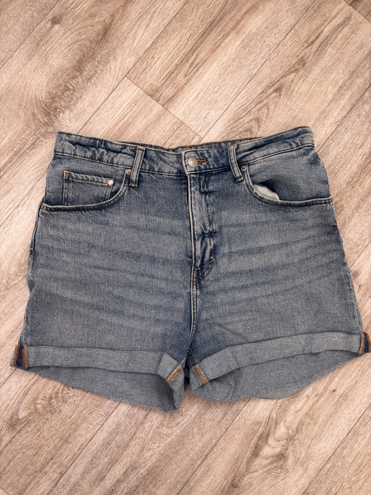 Denim mom short maat L, Kleding | Dames, Kort, Blauw, Maat 42/44 (L), Ophalen of Verzenden