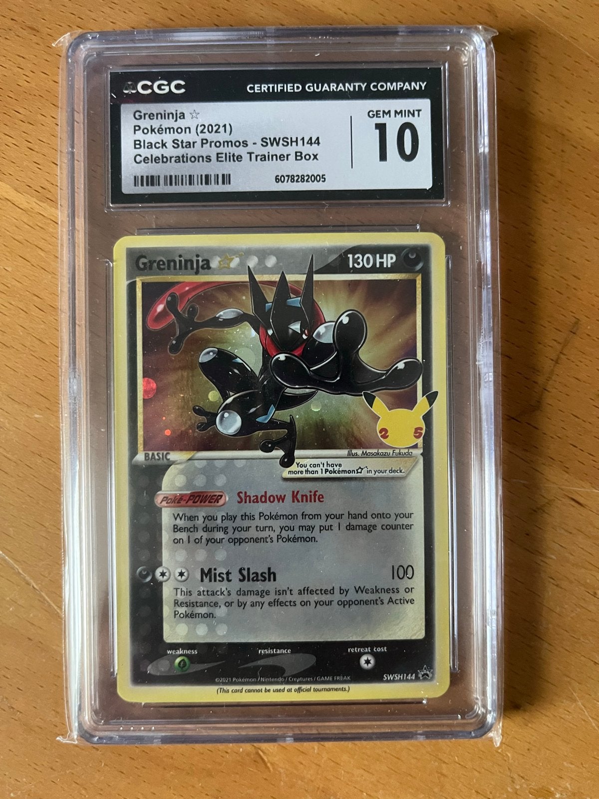 Greninja Goldstar CGC Gem Mint 10 SWSH144 Celebrations, Hobby en Vrije tijd, Verzamelkaartspellen | Pokémon, Ophalen of Verzenden