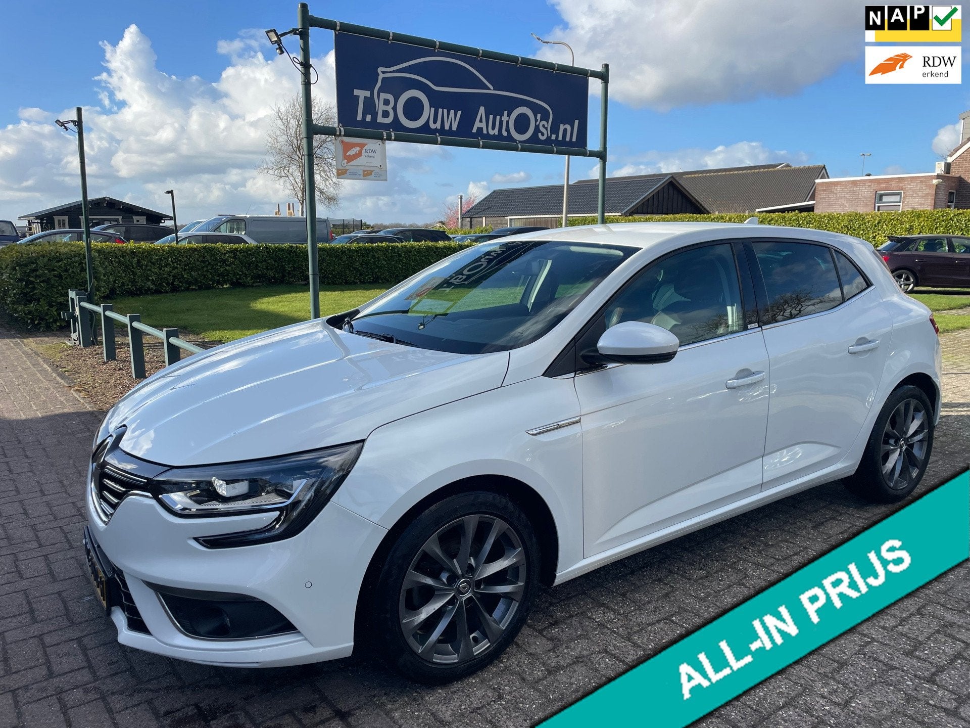 Renault Mégane 1.2 TCe Série Signature Exclusiv|trekhaak|N, Auto's, Euro 6, 4 cilinders, 1650 kg, Bedrijf