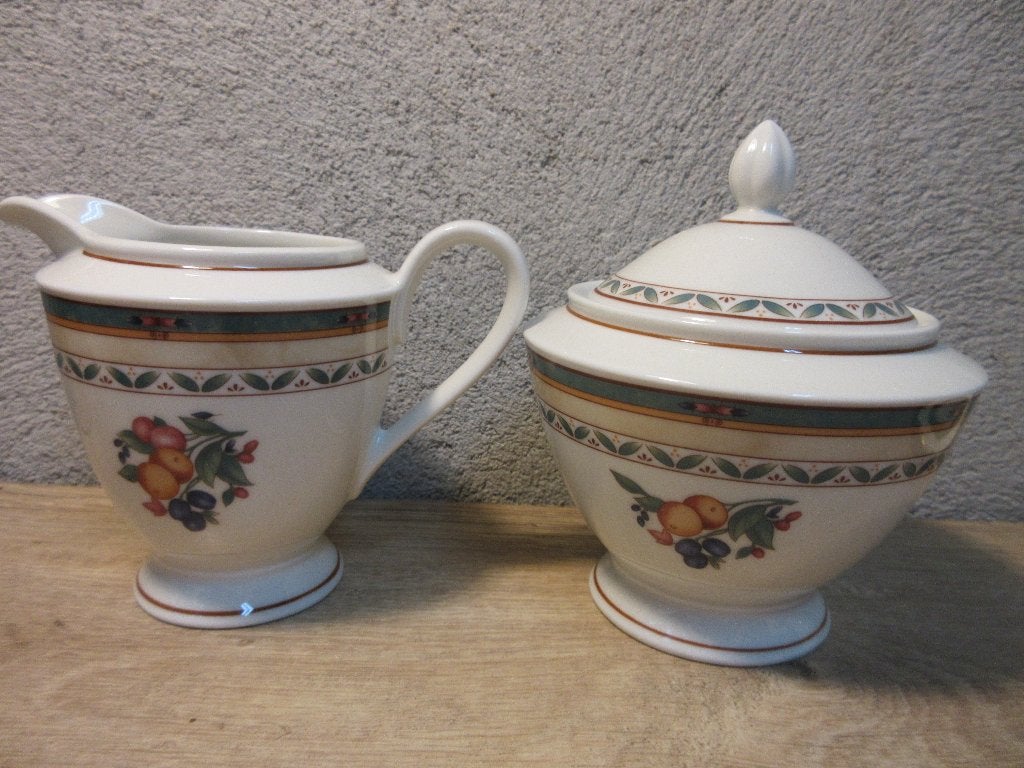 Vintage Marktleuthen Winterling melk en suiker set, Gebruikt, Ophalen of Verzenden, Bord(en), Overige stijlen