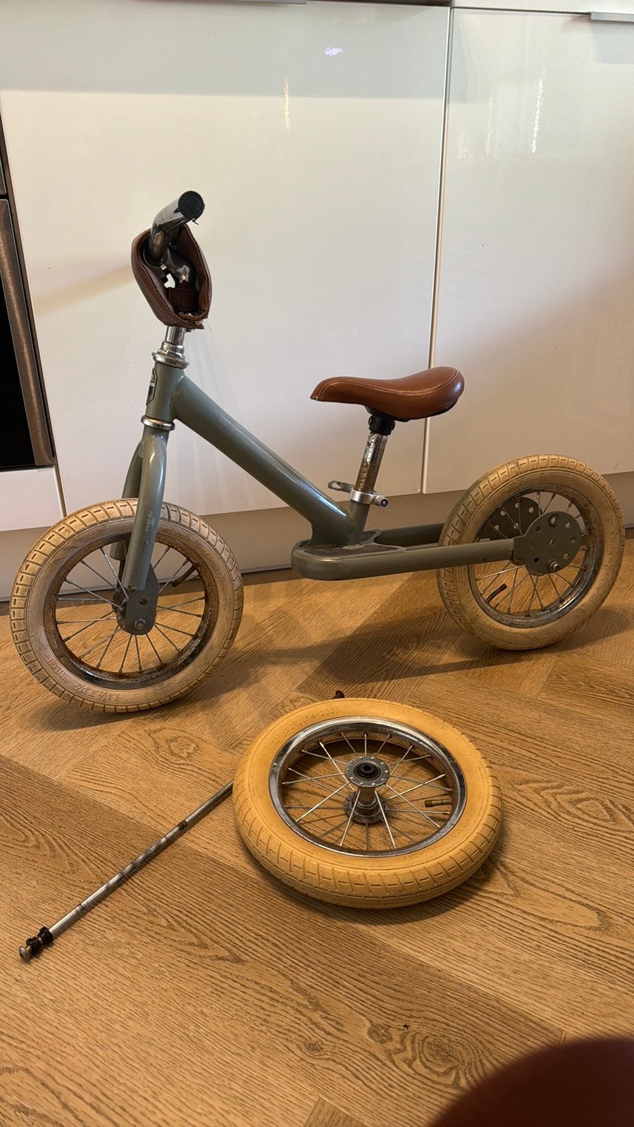 Loofiets trike, Fietsen en Brommers, Fietsen | Kinderfietsjes, Ophalen, Minder dan 16 inch