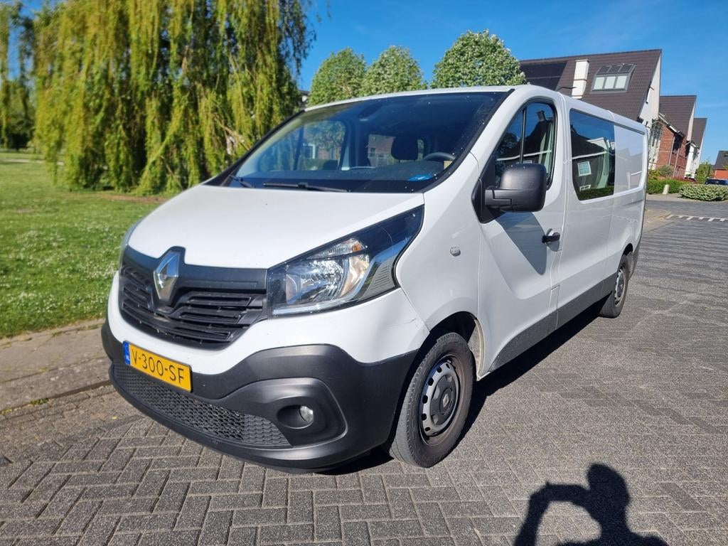 Renault Trafic Dubbel Cabine 125pk L2 airco navi 179dkm, Auto's, Voorwielaandrijving, Renault, Wit, Origineel Nederlands