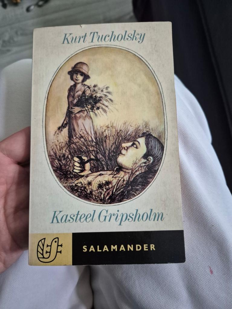 Kasteel Gripsholm - Kurt Tucholsky (Salamander), Boeken, Literatuur, Gelezen, Europa overig, Ophalen of Verzenden