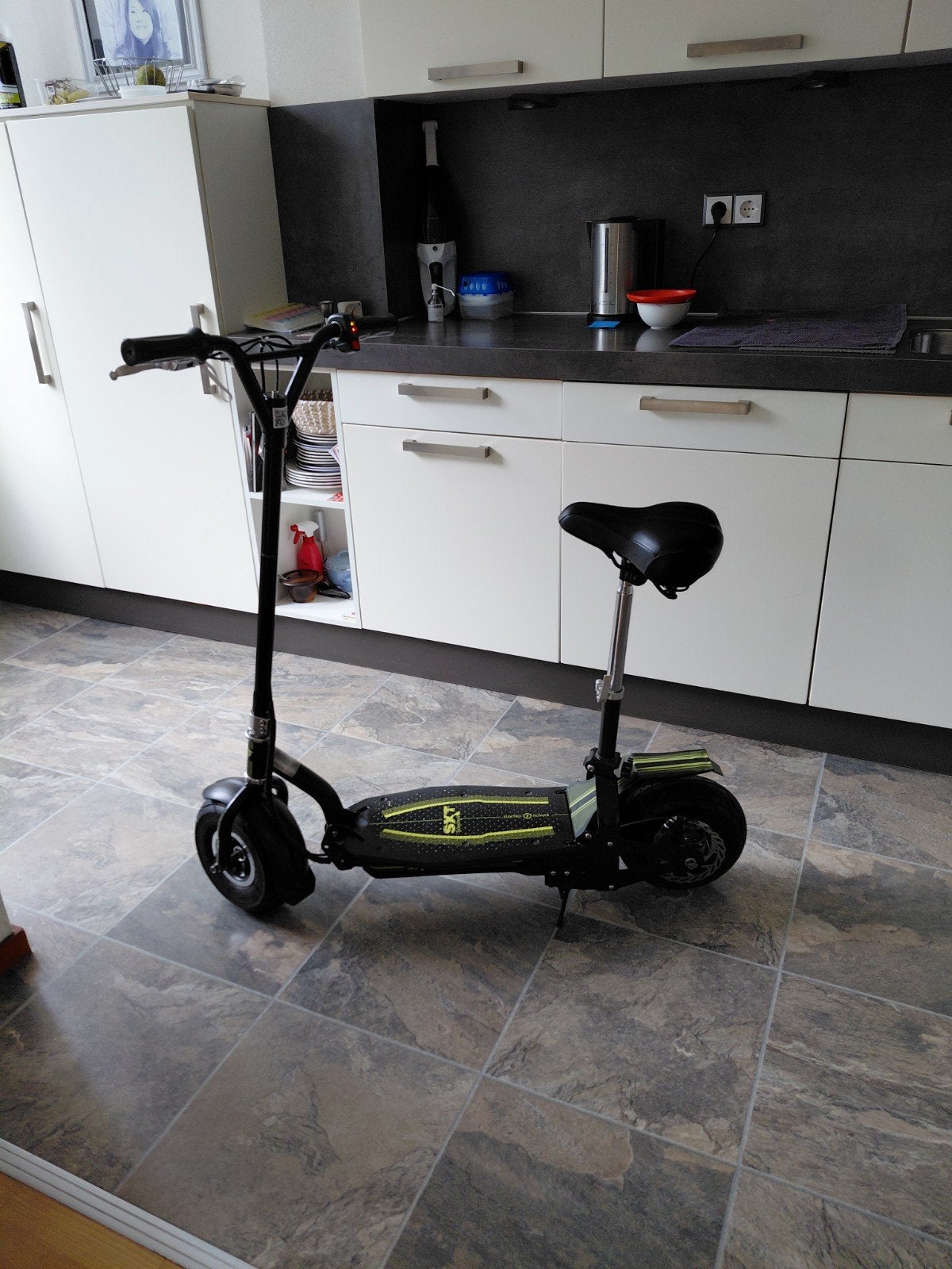 electrische step met zitje inklapbaar, Ophalen, Zo goed als nieuw, Elektrische step (E-scooter)
