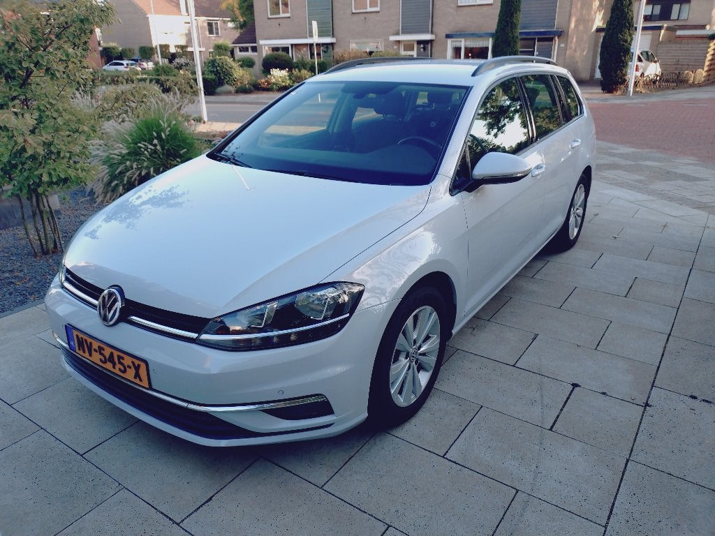 Volkswagen Golf Variant 1.0 TSI 110pk Comfortline wit, Auto's, Voorwielaandrijving, Zwart, Lichtsensor, Wit