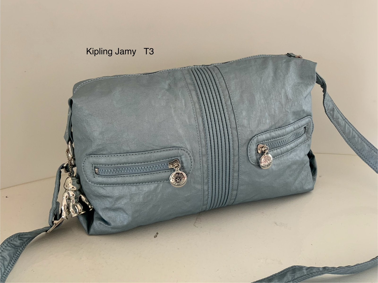 T3 ) Kipling Jamy model in lichtblauw metallic, Ophalen of Verzenden, Zo goed als nieuw, Blauw, Kipling