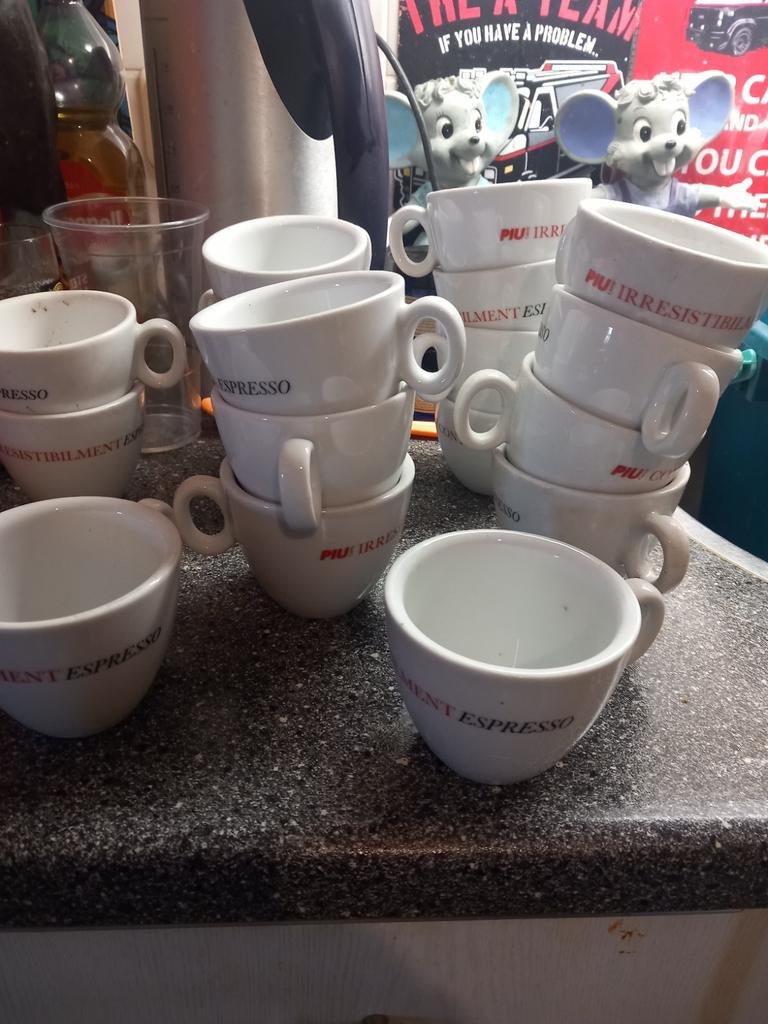 Nespresso kopjes en schoteltjes, Ophalen of Verzenden